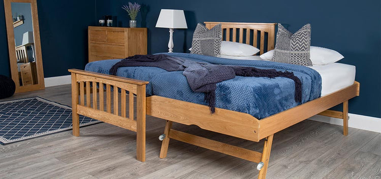 Hampshire Oak Beds (Oakworth Furniture Ltd)